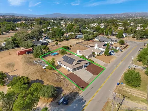 View/Area - 717 Hunter St, Ramona, CA 92065 photo 7 of 13