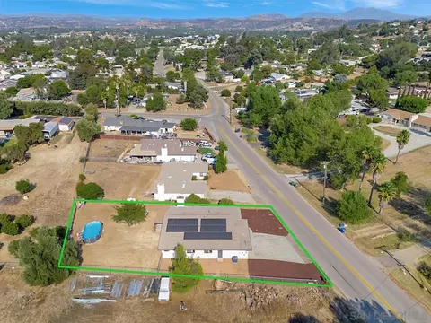 View/Area - 717 Hunter St, Ramona, CA 92065 photo 8 of 13