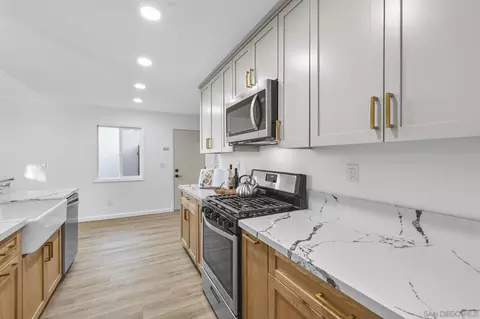 Kitchen - 12950 Ilene St, Poway, CA 92064 photo 5 of 8