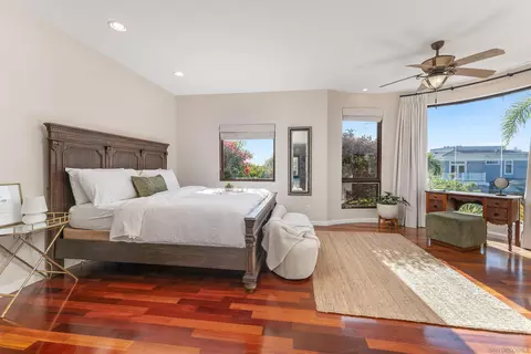 Bedroom - 838 Forward, La Jolla, CA 92037 photo 1 of 4