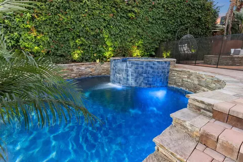Exterior - 838 Forward, La Jolla, CA 92037 photo 9 of 18