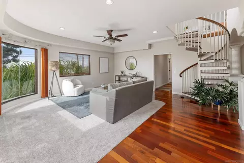 Living - 838 Forward, La Jolla, CA 92037 photo 3 of 4