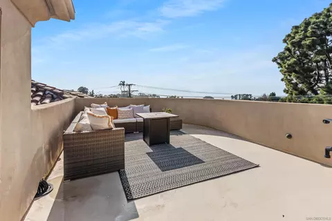 Exterior - 838 Forward, La Jolla, CA 92037 photo 14 of 18
