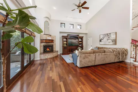 Living - 838 Forward, La Jolla, CA 92037 photo 1 of 4