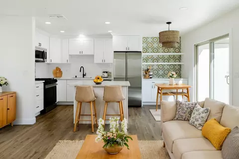 2844 Casey St #B, San Diego, CA 92139