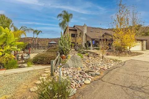 Exterior - 11011 Eddington Rd, Santee, CA 92071 photo 14 of 15