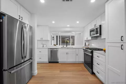 5074 Aegina Way, Oceanside, CA 92056 photo 9