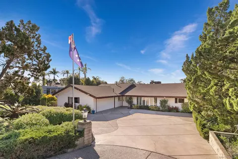 2120 Lakeview Rd, Vista, CA 92084 photo 2
