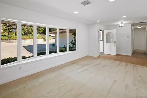 2120 Lakeview Rd, Vista, CA 92084 photo 8