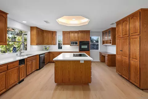 2120 Lakeview Rd, Vista, CA 92084 photo 18