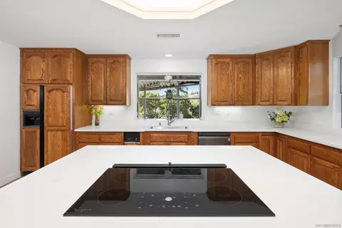 2120 Lakeview Rd, Vista, CA 92084 photo 22
