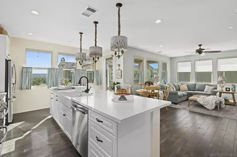 1137 Calle Obsidiana # 1, Chula Vista, CA 91913