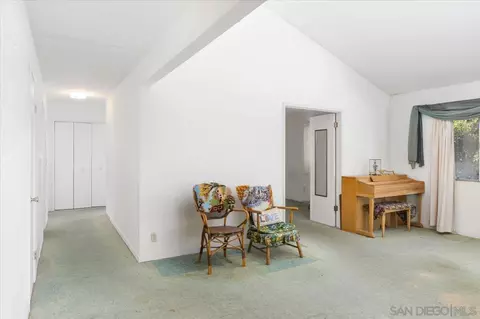 972 Vale View Dr, Vista, CA 92081 photo 6