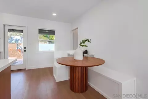 Dining - 2354 Sunset Dr, Escondido, CA 92025 photo 4 of 5