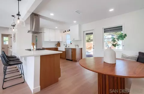 Kitchen - 2354 Sunset Dr, Escondido, CA 92025 photo 5 of 9