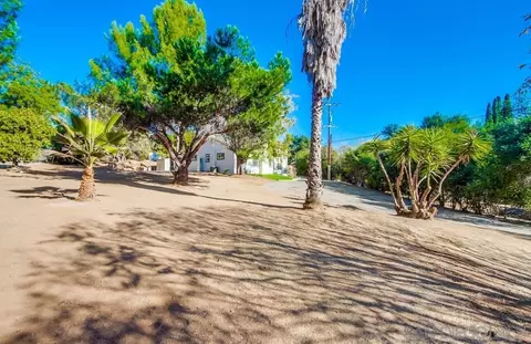 Exterior - 2354 Sunset Dr, Escondido, CA 92025 photo 3 of 21