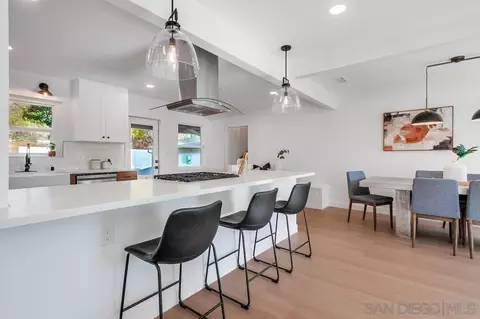 Kitchen - 2354 Sunset Dr, Escondido, CA 92025 photo 4 of 9