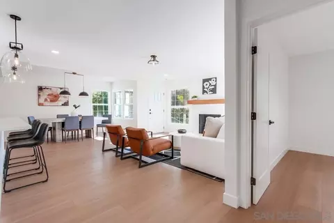 Entry Way - 2354 Sunset Dr, Escondido, CA 92025 photo 1 of 2