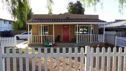 478 F St, Chula Vista, CA 91910
