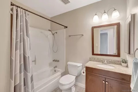 Bath - 13518 Lakeshore Dr, Lakeside, CA 92040 photo 1 of 3