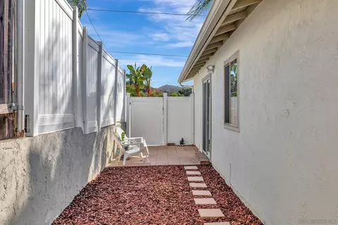 Exterior - 13518 Lakeshore Dr, Lakeside, CA 92040 photo 10 of 12