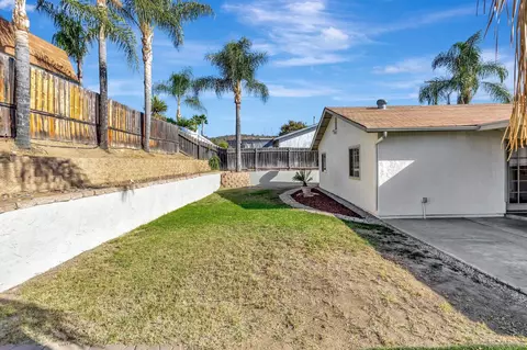 Exterior - 13518 Lakeshore Dr, Lakeside, CA 92040 photo 8 of 12