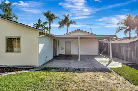 Exterior - 13518 Lakeshore Dr, Lakeside, CA 92040 photo 6 of 12