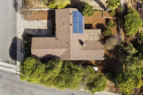6105 Broadmoor Dr, La Mesa, CA 91942 photo 2