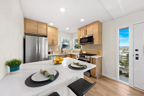 8167 Vista Dr, La Mesa, CA 91941 photo 17