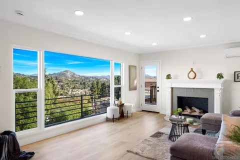 8167 Vista Dr, La Mesa, CA 91941 photo 5