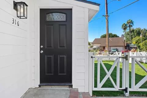 316 S Barnwell St, Oceanside, CA 92054 photo 2