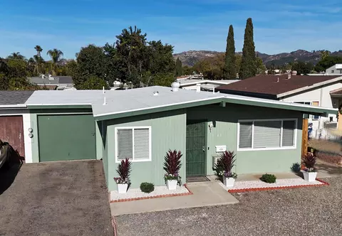 1740 Acorn St, Escondido, CA 92027
