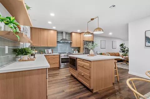 Kitchen - 1152 Benjamin Pl, El Cajon, CA 92020 photo 3 of 5