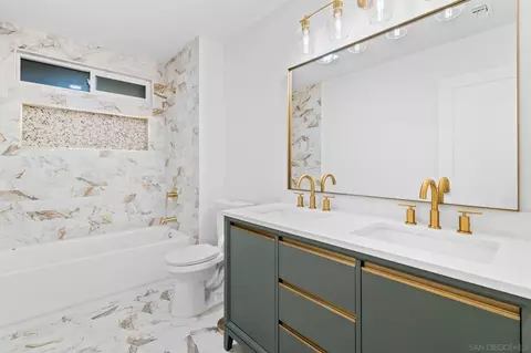 Bath - 1152 Benjamin Pl, El Cajon, CA 92020 photo 8 of 8