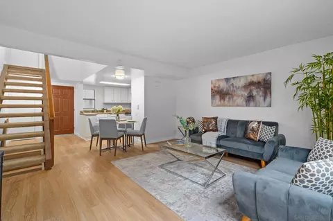 8461 Via Mallorca #23, La Jolla, CA 92037