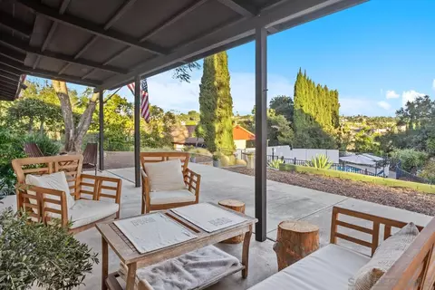 Exterior - 2477 Reill View Dr, Escondido, CA 92025 photo 5 of 10