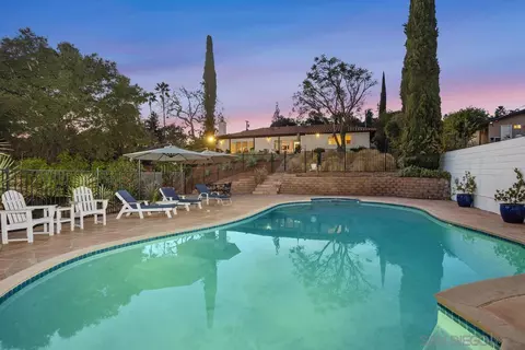 Exterior - 2477 Reill View Dr, Escondido, CA 92025 photo 1 of 10