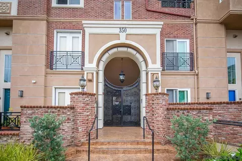 350 Nutmeg St #402, San Diego, CA 92103
