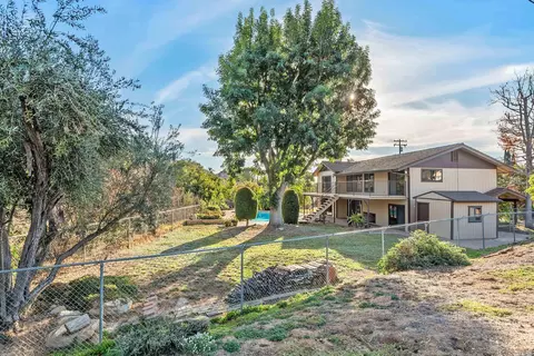 Exterior - 2896 Mary Ln, Escondido, CA 92025 photo 13 of 14