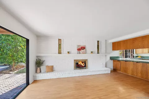 Living - 2896 Mary Ln, Escondido, CA 92025 photo 6 of 9
