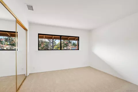 Bedroom - 2896 Mary Ln, Escondido, CA 92025 photo 3 of 5
