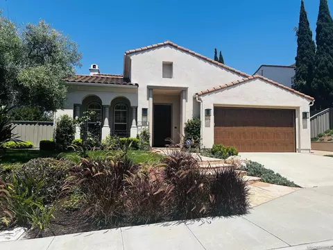 8074 Camino Montego, Carlsbad, CA 92009