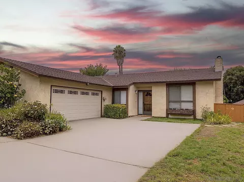 803 Willow Tree Ln, Fallbrook, CA 92028 photo 2