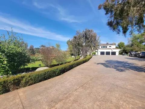 2715 Via Chinarros, Alpine, CA 91901 photo 3