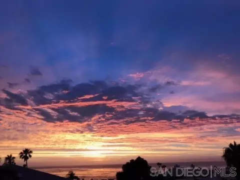 230 Prospect St #33, La Jolla, CA 92037 photo 3