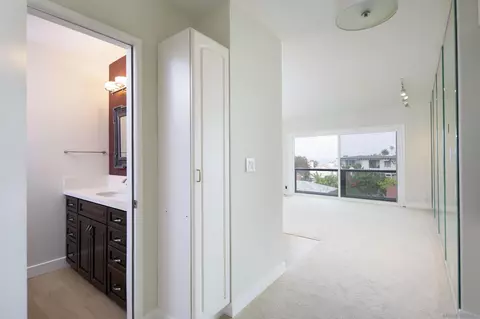 230 Prospect St #33, La Jolla, CA 92037 photo 18