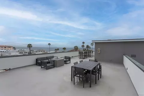 230 Prospect St #33, La Jolla, CA 92037 photo 24
