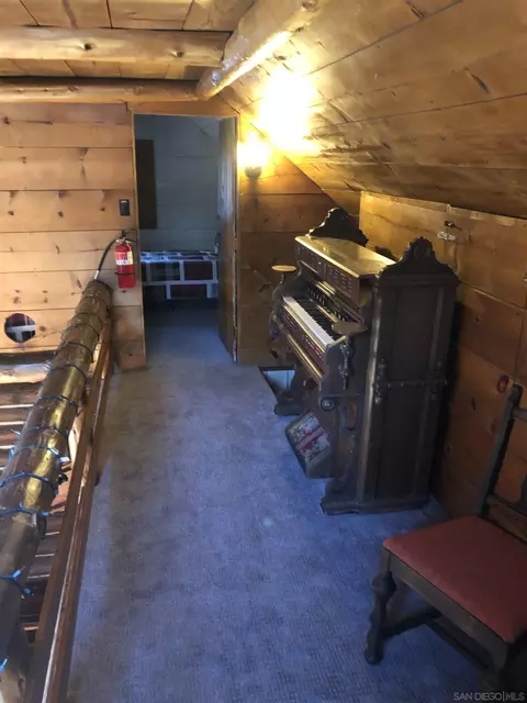 Entry Way - 1474 Betty St, Wrightwood, CA 92397 photo 2 of 3
