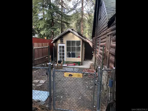 Exterior - 1474 Betty St, Wrightwood, CA 92397 photo 7 of 9
