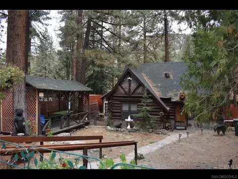 Exterior - 1474 Betty St, Wrightwood, CA 92397 photo 2 of 9